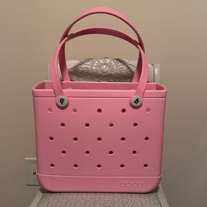 Bubblegum Pink Original Bogg Bagg / Medium
